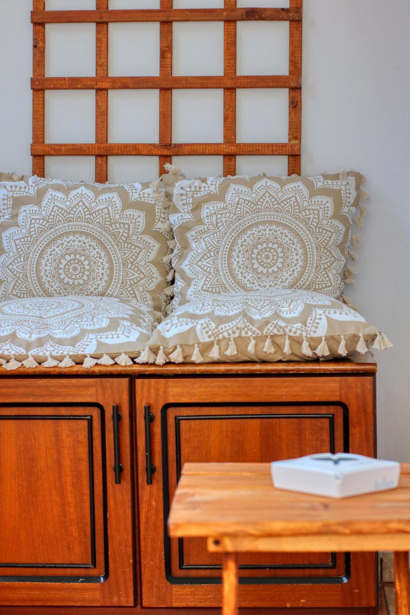 Quito Apartment - Stylish & Quiet บูคาเรสต์ ภายนอก รูปภาพ